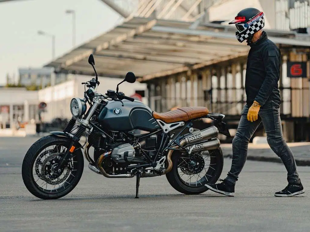 Can You Drive a Motorcycle with a Regular License? MOTOZMO