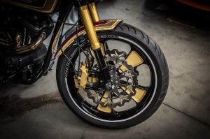 Read more about the article 5 Things to Look For When Checking Motorcycle Tires
