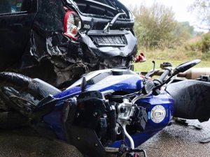 Read more about the article What Factors Contribute to Increased Risk of Motorcycle Accidents?