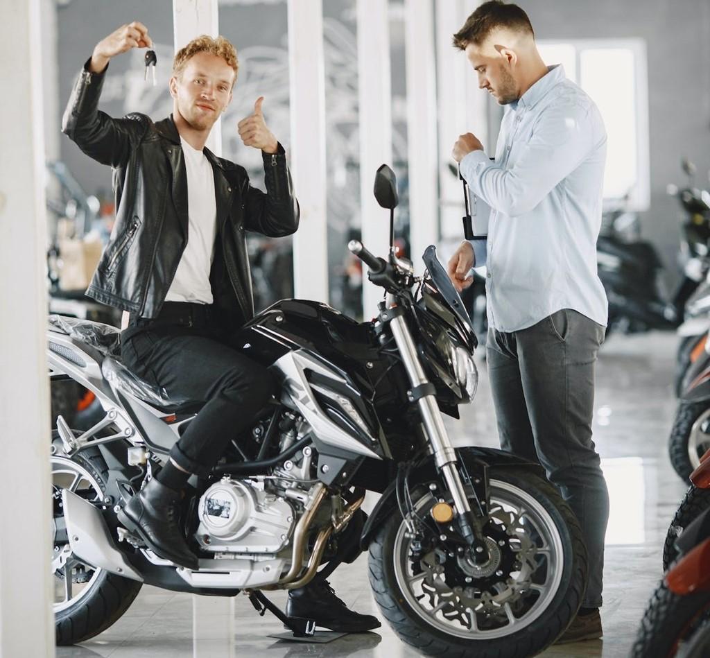 buying motorcycle in winter for discounts